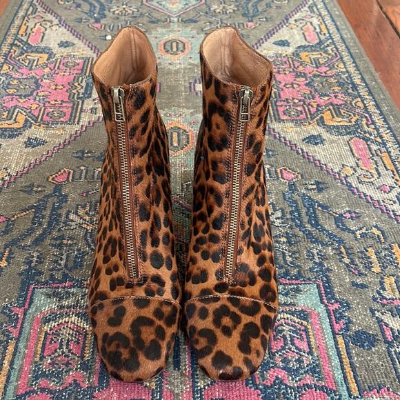 Madewell Amalia leather calf hair leopard print front zip heeled ankle booties - Picture 2 of 8